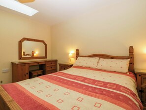 2 dormitorios, decoración individual, mobiliario individual