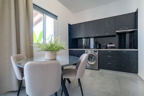 Dining - Aristo Universe 1 D101 (Pafos)