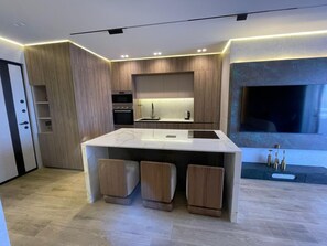 Microwave, oven, stovetop, dishwasher - Blue Whale Beach Front VIP
apartments (Hurghada)