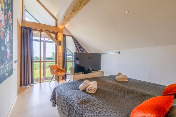 Villa | 3 bedrooms, individually furnished, iron/ironing board