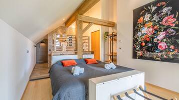 Villa | 3 bilik tidur, dilengkapkan perabot secara berasingan