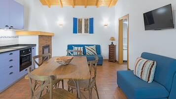 Télévision, cheminée