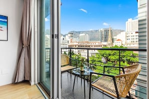 Interior - Greenmarket Place 503 (Cape Town)