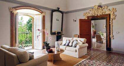 Villa Armerina - Four Bedroom Villa, Sleeps 7
