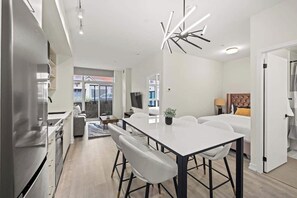 2 dormitoris, planxa i posts de planxar, wifi gratuïta i roba de llit 