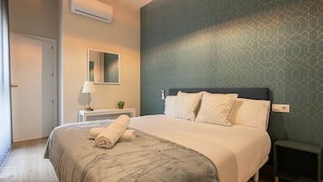 Ferros/tábuas de passar roupa, Wi-Fi, roupa de cama
