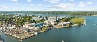 Historic Downtown Luxury • USNA • Waterfront