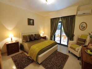 3 bedrooms, WiFi, bed sheets