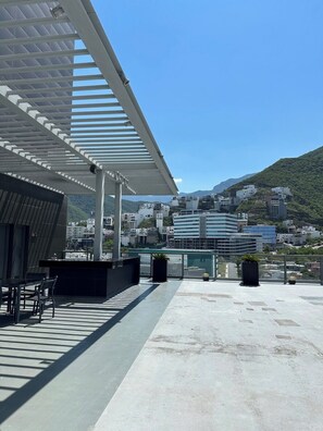 屋外ダイニングエリア