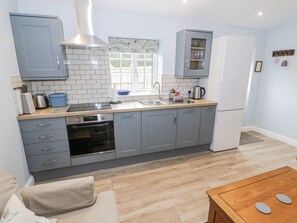 Mesin basuh pinggan mangkuk 