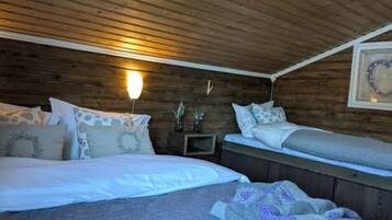 4 bedrooms, iron/ironing board, travel crib, free WiFi