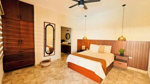 Standardzimmer, Poolblick | Schreibtisch, kostenloses WLAN