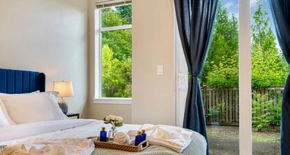 Modern Issaquah 3BR Townhome Near Trails