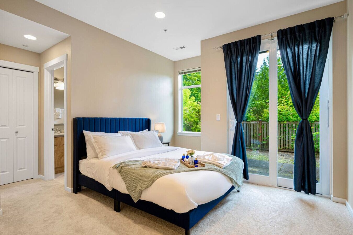 3 bedrooms, desk, iron/ironing board, WiFi