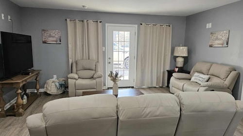 Tanglefoot Ranchhouse Near Oxford/ wheelchair accessible/kid friendly/private