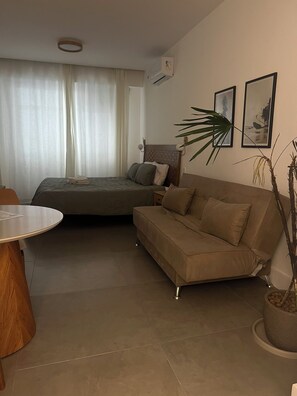 Interior - Best Studio on Copacabana Beach (Rio de Janeiro)