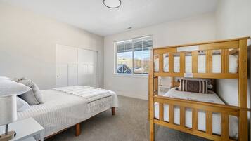 2 多间卧室、WiFi、床单