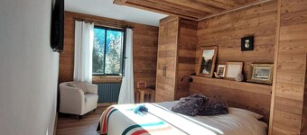 Cosy chalet in the Chamonix valley with exceptional view of the Mont Blanc range