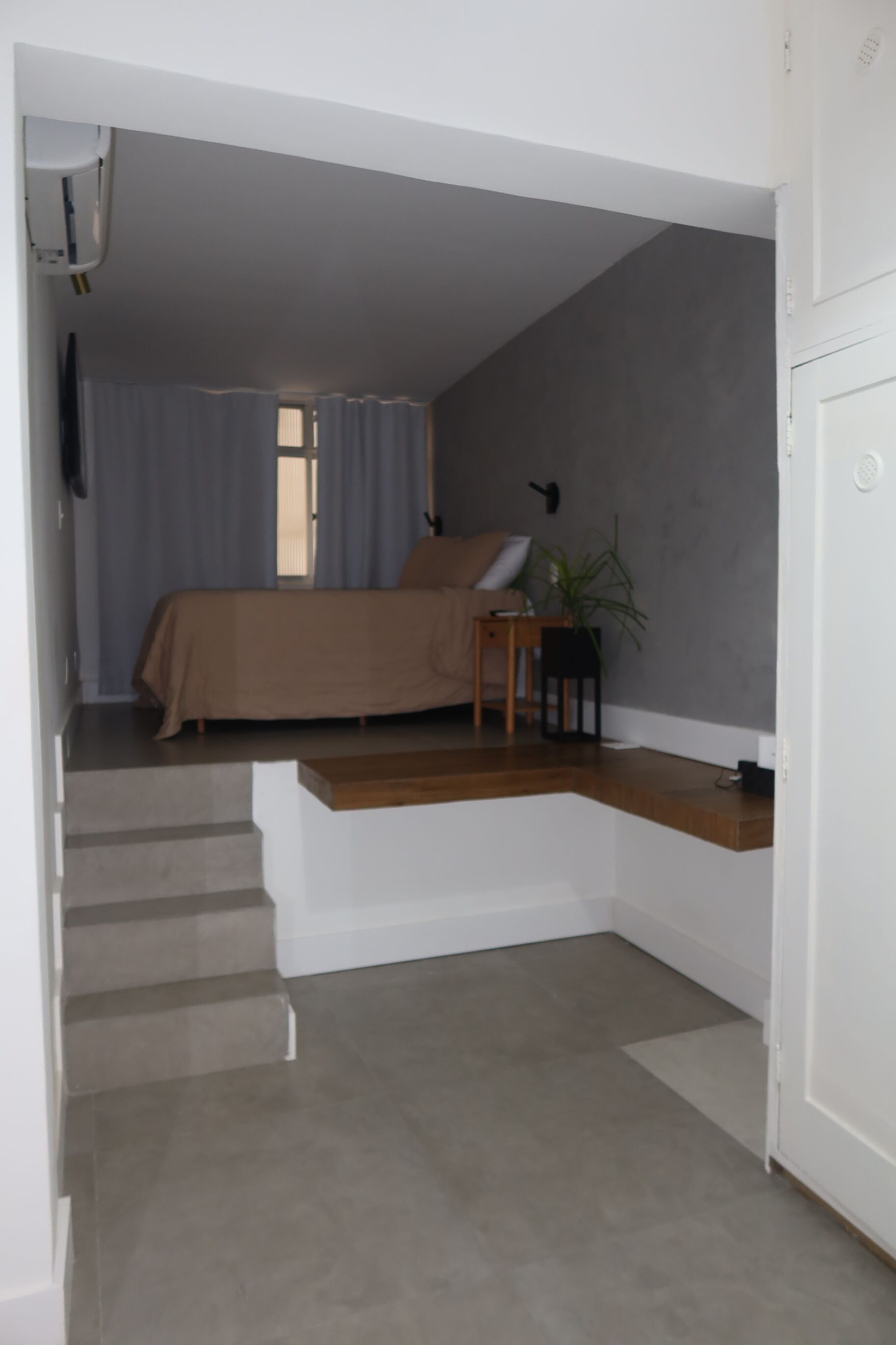 1 quarto, ferros/tábuas de passar roupa, acesso à internet