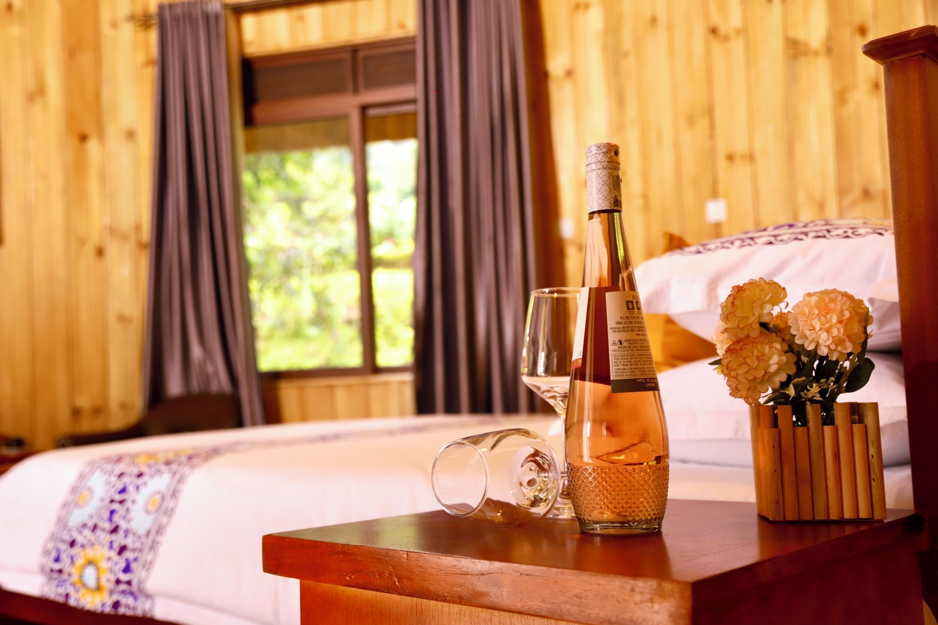 Luxury Double Room, Balcony, Hill View | Free WiFi