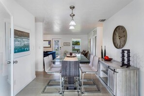 Dining - Amazon Heated Pool Perfect House (Tamiami)