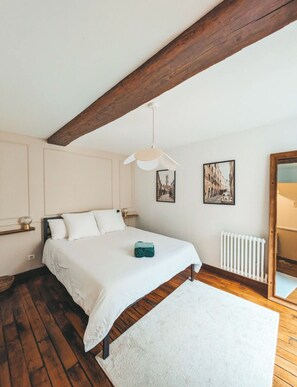 1 bedroom, iron/ironing board, travel crib, free WiFi