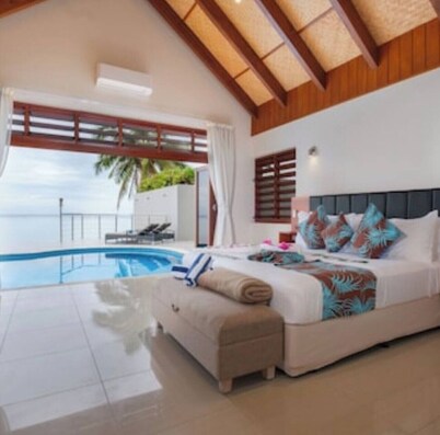 LagiMoana beachfront all-inclusive Luxury Retreat
