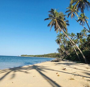 Beach nearby - LagiMoana beachfront all-inclusive Luxury Retreat (Nadroga-Navosa)