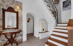 Interior - Stunning home in Sutivan (Sutivan)