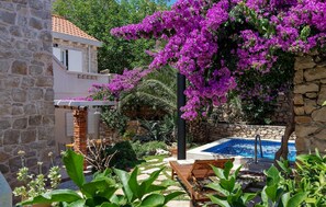 A heated pool - Stunning home in Sutivan (Sutivan)