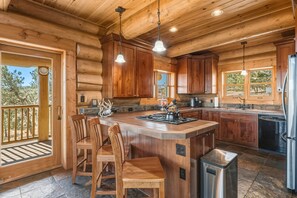Coffee/tea maker, fridge, microwave, oven - 45-Acre Florissant Ranch Cabin & Stable (Florissant)
