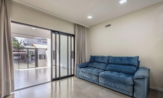 Basic Apartment | Living area