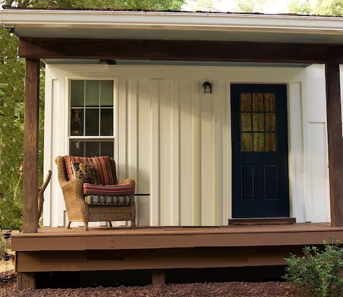 Charming 1-bedroom cottage in peaceful Chapin