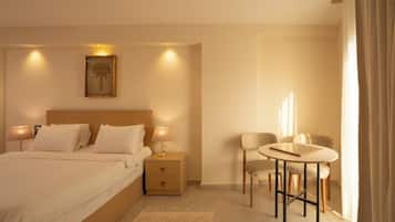 Comfort Suite, Balcony, Mountain View | Egyptian cotton sheets, premium bedding, pillowtop beds, minibar