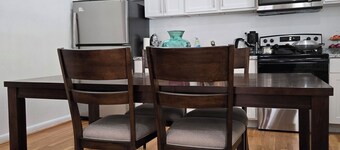 Spacious 5-bedroom house in welcoming Silver Spring