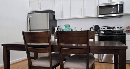 Spacious 5-bedroom house in welcoming Silver Spring