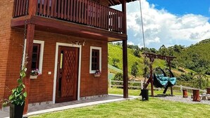 Front of property - La Domita (Camanducaia)