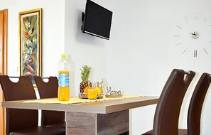 Dining - Nice apartment in Vrsi with WiFi (Vrsi)