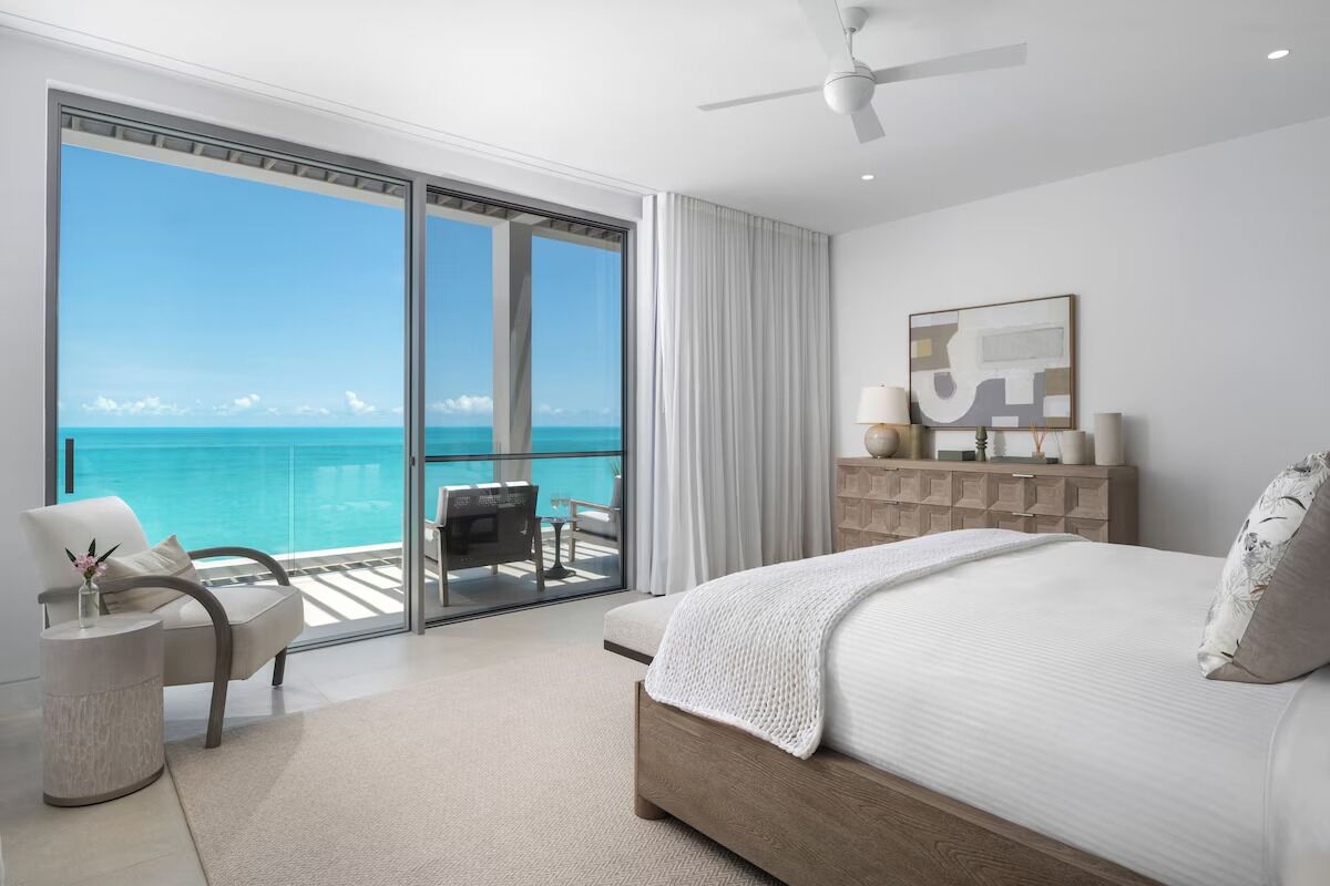 Silitysrauta/-lauta, ilmainen Wi-Fi, vuodevaatteet