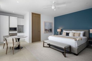 Bügeleisen/Bügelbrett, kostenloses WLAN, Bettwäsche