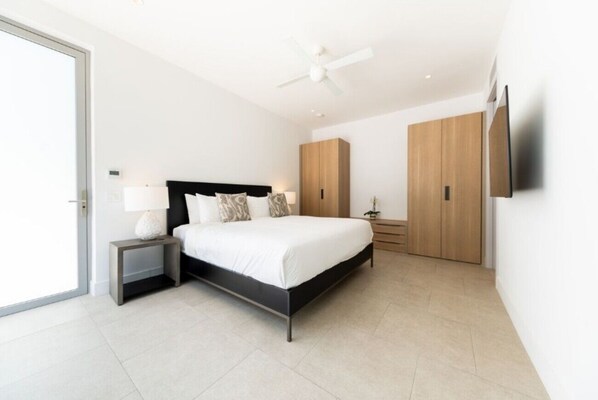 Bügeleisen/Bügelbrett, kostenloses WLAN, Bettwäsche