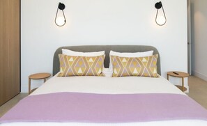 مكواة/لوح كي وواي فاي مجانًا وملاءات أسرّة