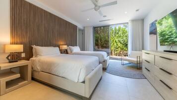 BĂŒgeleisen/BĂŒgelbrett, kostenloses WLAN, BettwĂ€sche