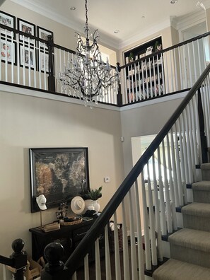Interior - Fantastic 5-bedroom house with in Carlsbad with custom pool and pizza oven. (Carlsbad)