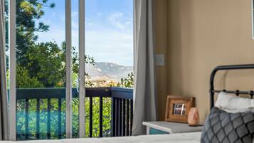 4 habitaciones, tabla de planchar con plancha y wifi gratis