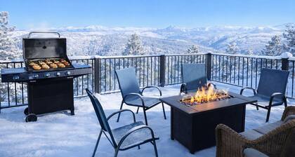 UNBEATABLE VIEWS + Hot Tub + Fully Stocked + Pet Friendly!
