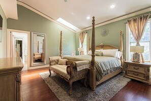 5 عدّة غرف نوم ومكواة/لوح كي وسرير سفر وواي فاي مجانًا