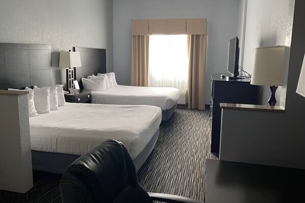 Tabla de planchar con plancha, wifi gratis y ropa de cama 