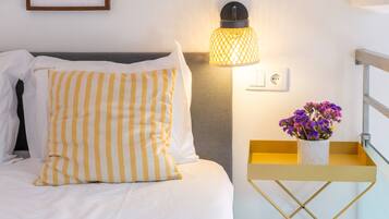 Iron/ironing board, internet, bed sheets