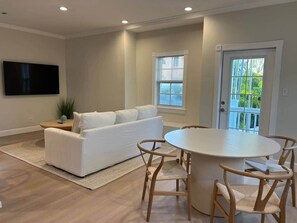 Interior - 102 - Newly renovated house Oceanside  and Pool (Cudjoe Key)